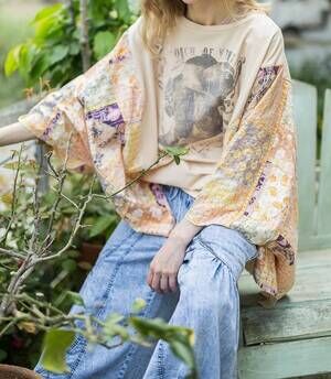NEW BLUE VELVET women's rowena graphic poncho tee in yellow